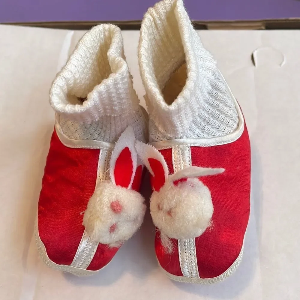 Vtg white & red satin sock slippers with pompom bunny on toe for baby